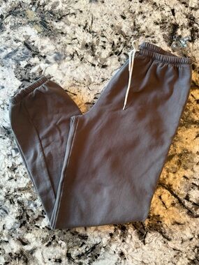 Brandy Melville John Galt Charcoal Grey Rosa Sweatpants Joggers